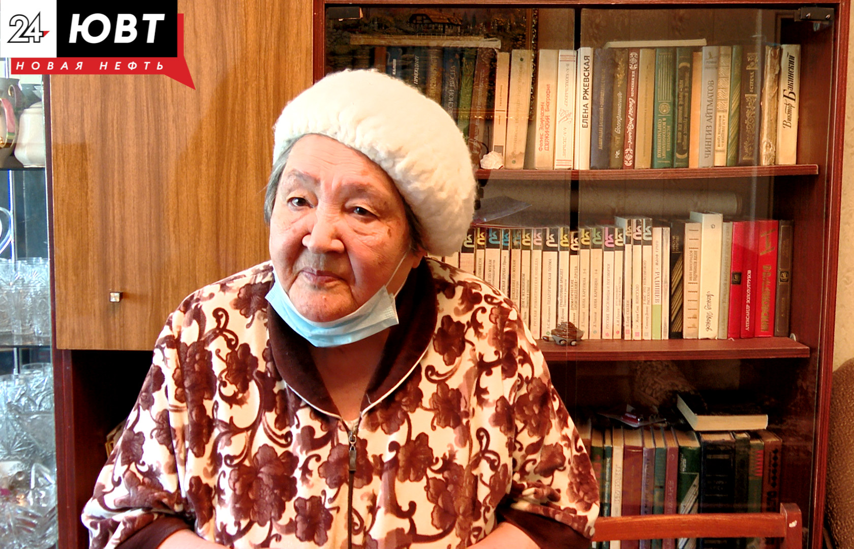 «Если я не иду на выборы, выборы идут ко мне»: 87-летняя жительница Альметьевска проголосовала на дому